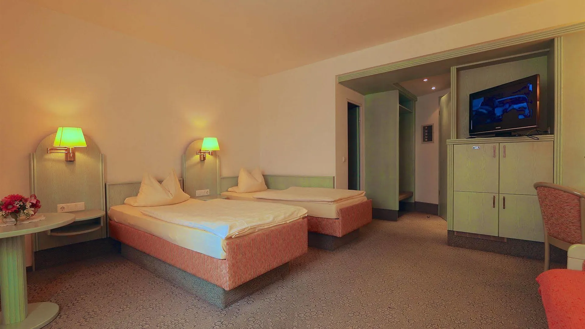 Hotel Zum Loewen Moerfelden-Walldorf